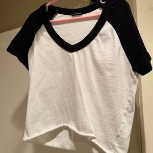 Brandy Melville Cropped Black and White Cropped Baseball Baby Tee